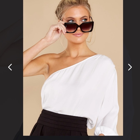 CENTER STAGE WHITE ONE SHOULDER TOP - Picture 1 of 7